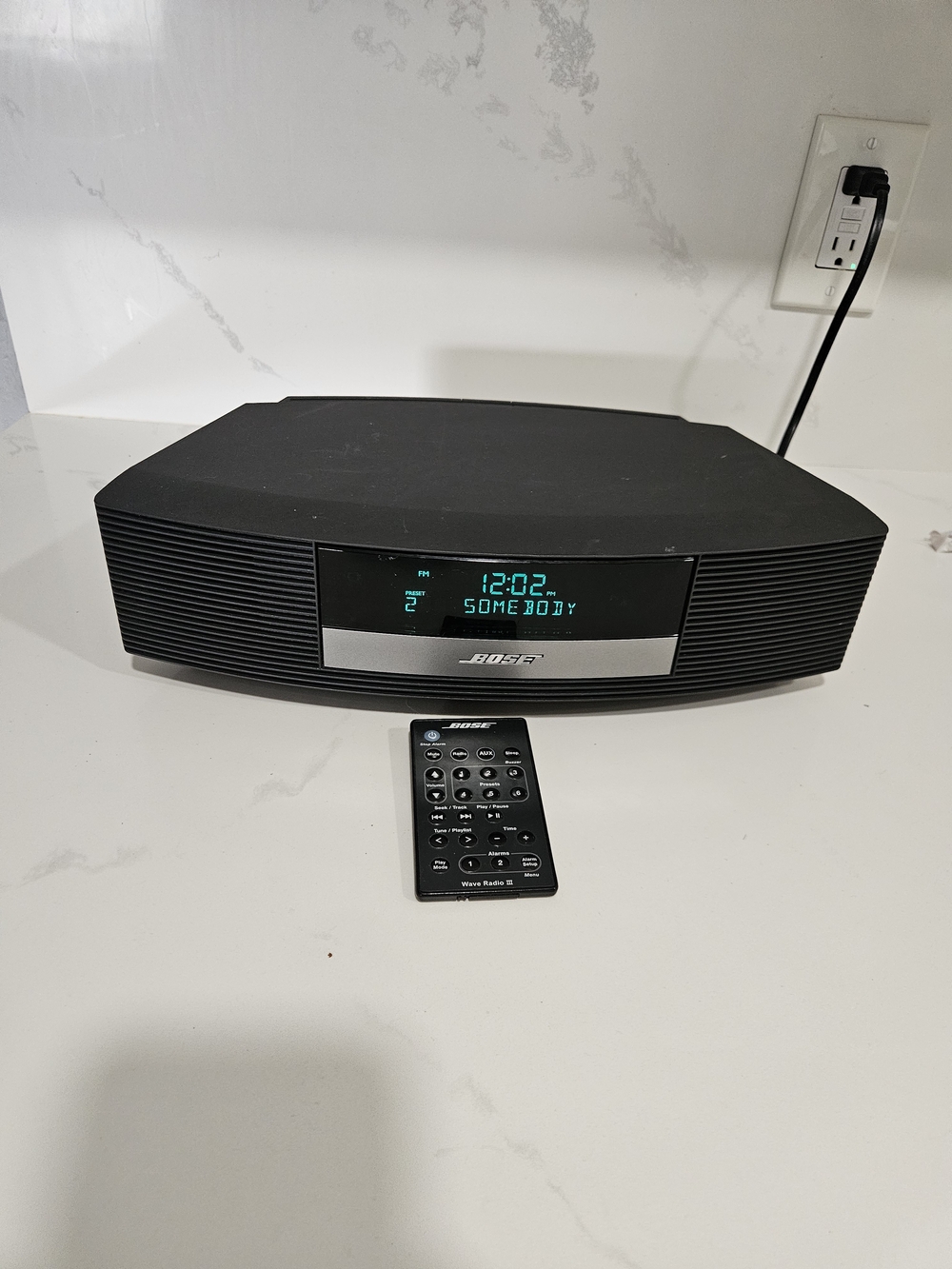 Bose WAVE RADIO III With AM/FM & Alarm Clock Touch + Power Cord & Remote